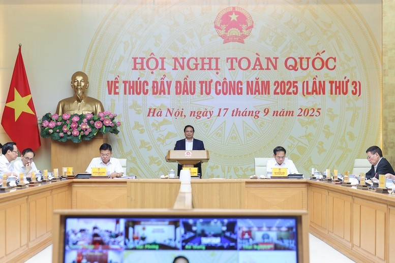 Thủ tướng Chính phủ Phạm Minh Chính phát biểu tại phiên họp. Ảnh: VGP. tienphong-179hoinghi.jpg