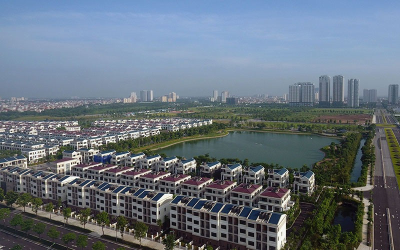BĐS tháng 8/2025: Doanh nghiệp hồi sinh 811%, giá nhà leo thang, thị trường thuê bùng nổ- Ảnh 4.
