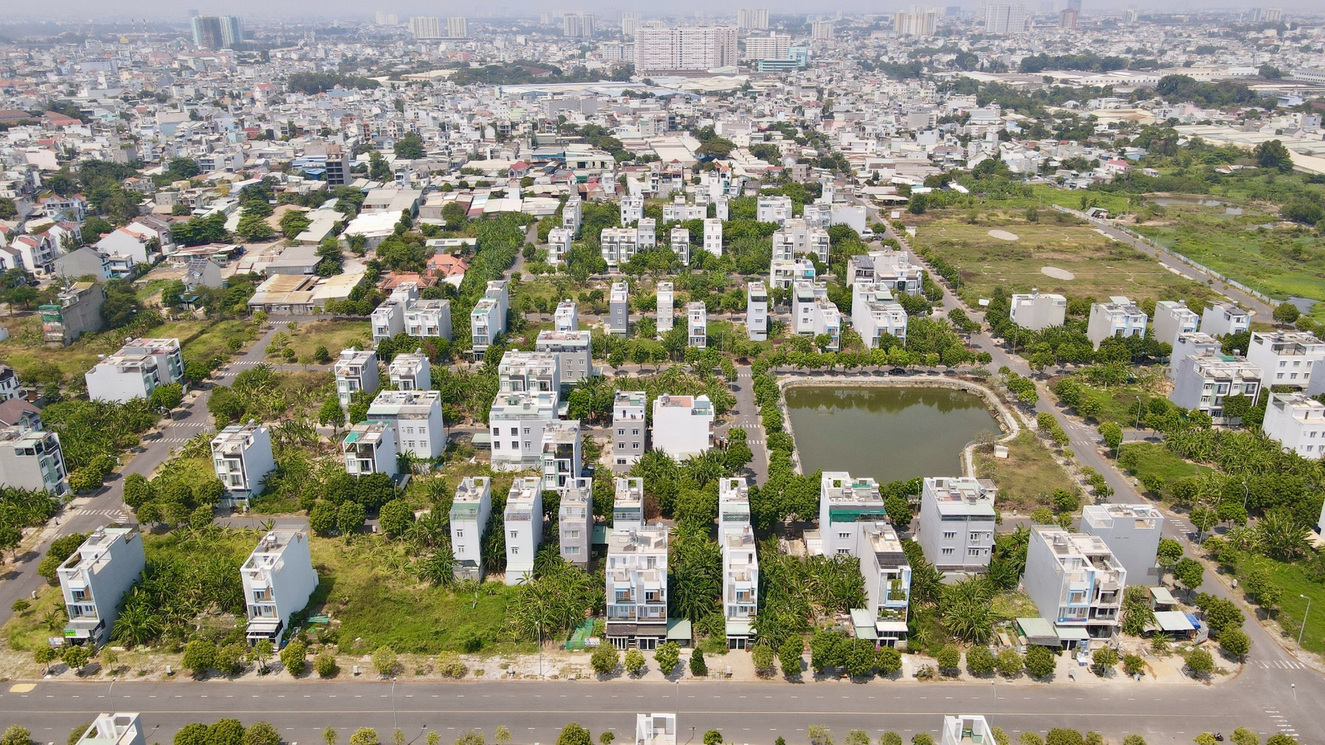TP. HCM kiến nghị tháo gỡ vướng mắc trong xác định giá đất cho gần 100 dự án bất động sản. Ảnh minh họa