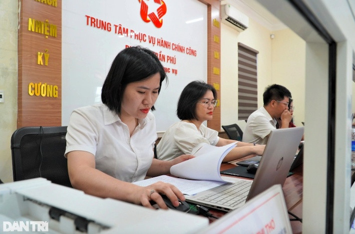 Nghỉ việc vì tinh giản, cán bộ có thể nhận trợ cấp tối đa 2 năm tiền lương