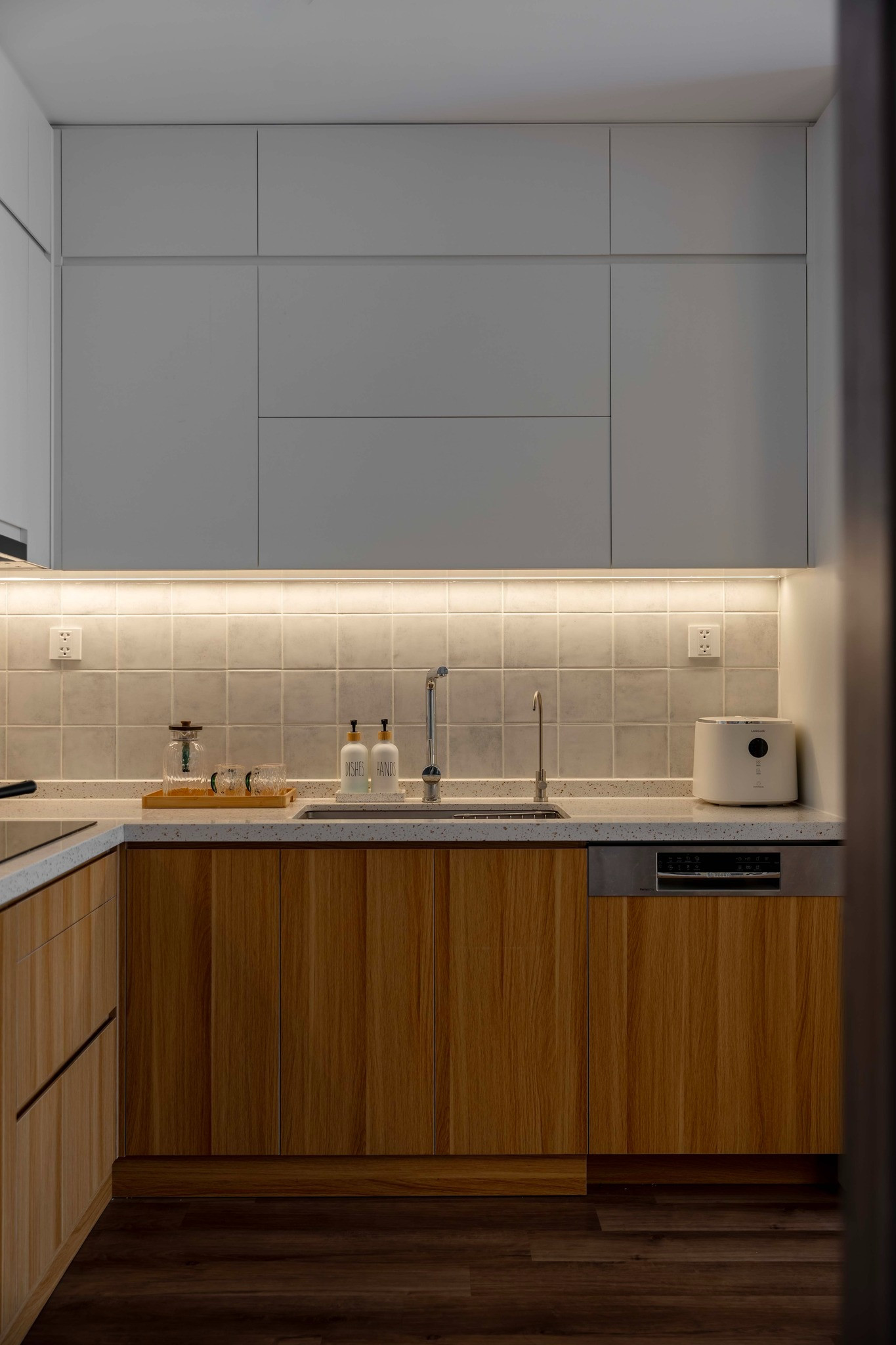 Tổ ấm 70m2 nổi bật với nội thất đương thời và bảng màu ấm cúng- Ảnh 5. Tổ ấm 70m2 nổi bật với nội thất đương thời và bảng màu ấm cúng- Ảnh 5.