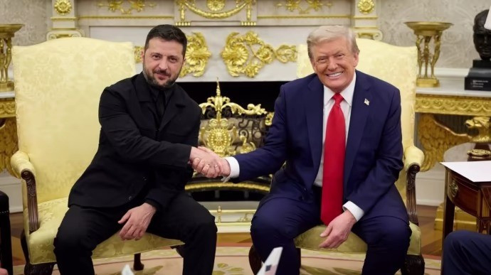 Tổng thống Ukraine Volodymyr Zelensky và Tổng thống Mỹ Donald Trump. (Ảnh: Pravda) 9506a6d-90dbfd43fa390c6b55fb363a.jpg