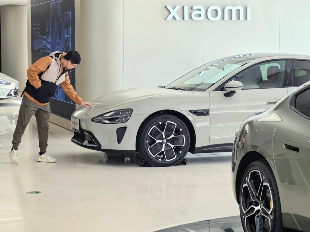 Hệ thống tự lái gây tai nạn chết người, Xiaomi triệu hồi khẩn gần 117.000 xe điện - ảnh 1