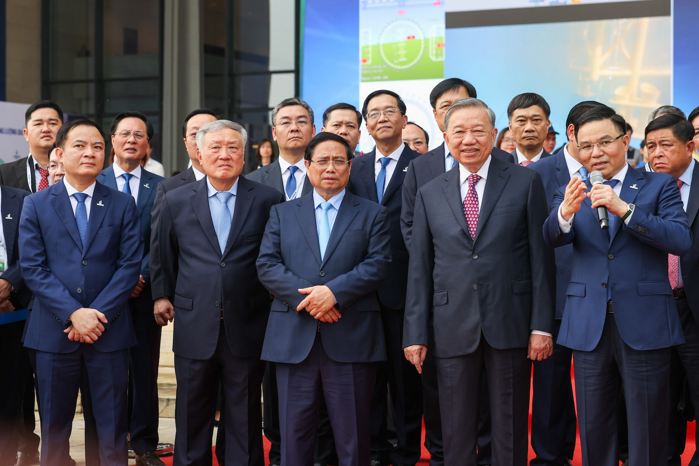 5tong-bi-thu-to-lam.jpg