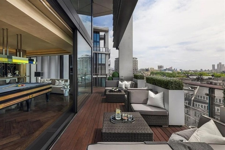 Căn hộ đắt nhất thế giới đang rao bán: Quy mô 1.700m2, giá hơn 220 triệu USD- Ảnh 2.