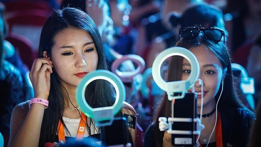 Đề xuất xác thực danh tính người bán hàng livestream