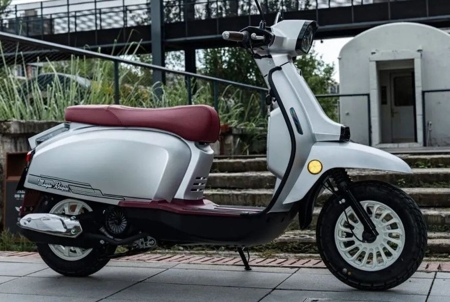 ‘Siêu xe ga’ 125cc với thiết kế cổ điển: Trang bị phanh ABS, ‘xăng ăn như ngửi’, ‘giá rẻ như cho’ ngang với Honda Wave Alpha