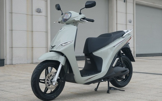 Xe máy điện 'cận cao cấp' của VinFast lộ diện, đi 262 km chỉ với một lần sạc, sẵn sàng hạ xe tay ga quốc dân