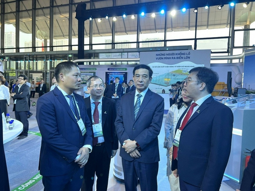 Sản xuất thành công nhiên liệu đặc chủng cho quân đội, Đại tướng Phan Văn Giang đánh giá cao Lọc hóa dầu Bình Sơn (BSR)