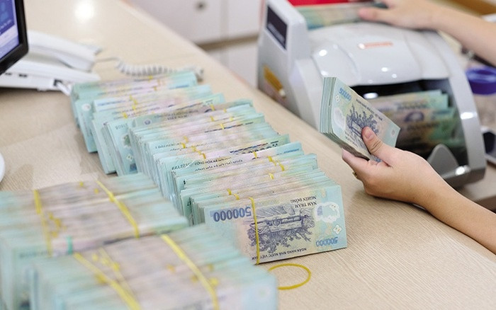 Chỉ hơn 1 tháng nữa, ai phải báo cáo khi chuyển tiền từ 500 triệu đồng?