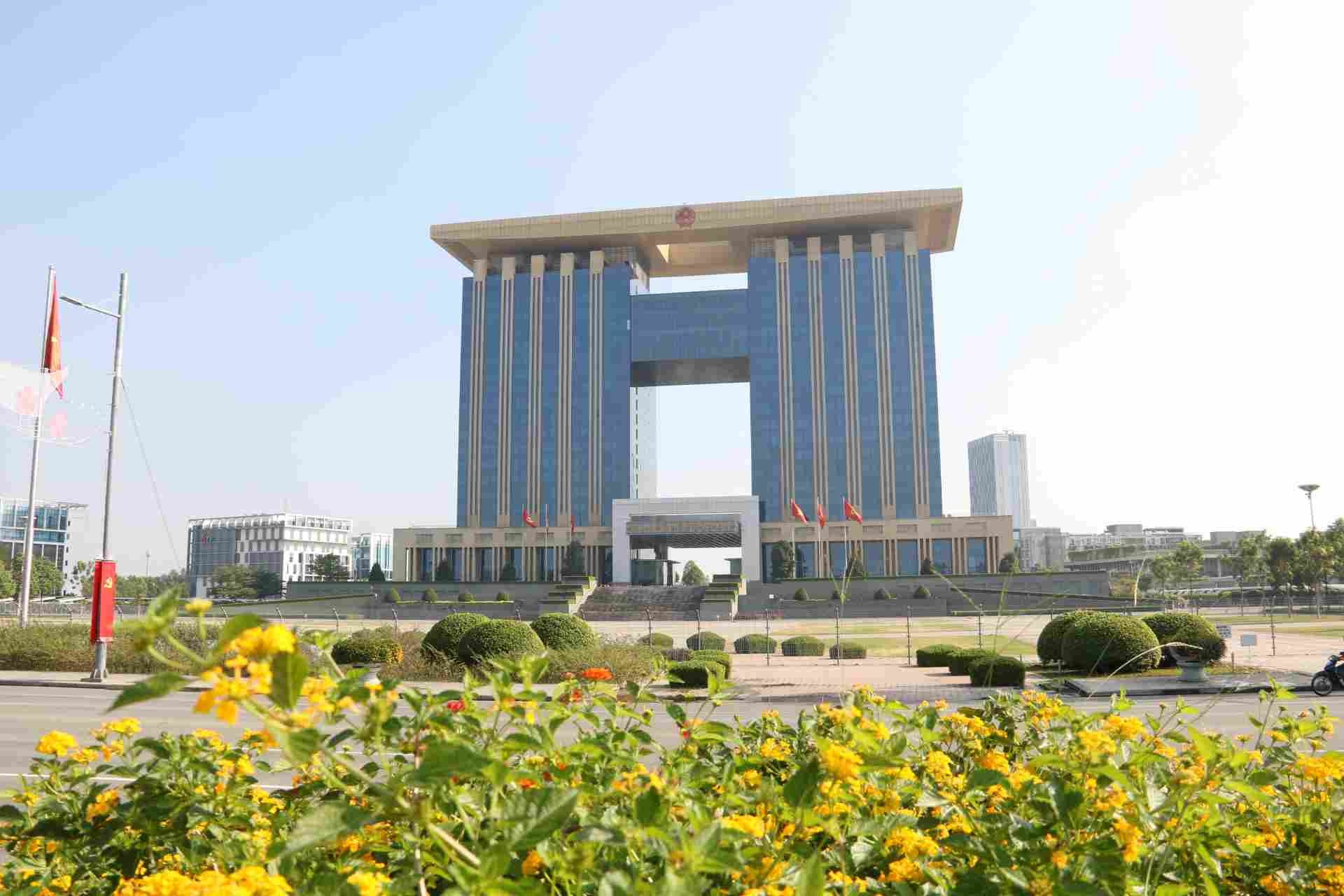 Tòa tháp Trung tâm hành chính Bình Dương cũ. Nguồn ảnh: Báo Lao Động