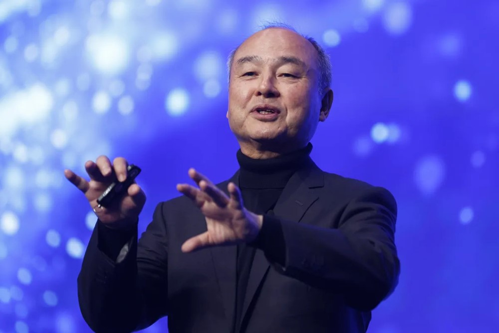 Tài sản tăng vọt 144% nhờ AI, tỷ phú ‘liều ăn nhiều’ Masayoshi Son lội ngược dòng ngoạn mục - ảnh 1