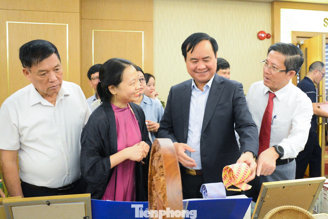 tp-xuat-khau-thu-cong-my-nghe-4.jpg