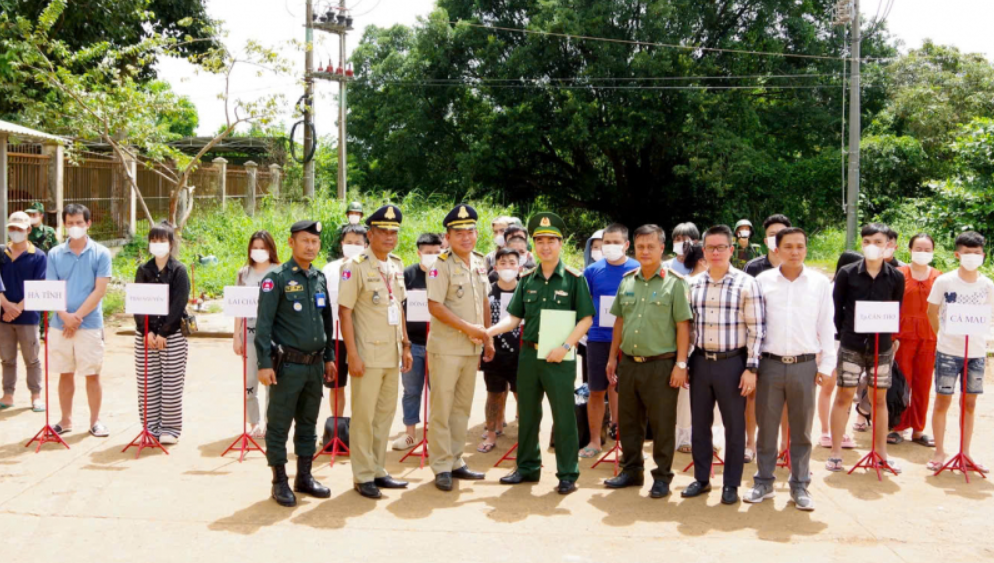 Tiếp nhận 27 công dân từ Campuchia - ảnh 1