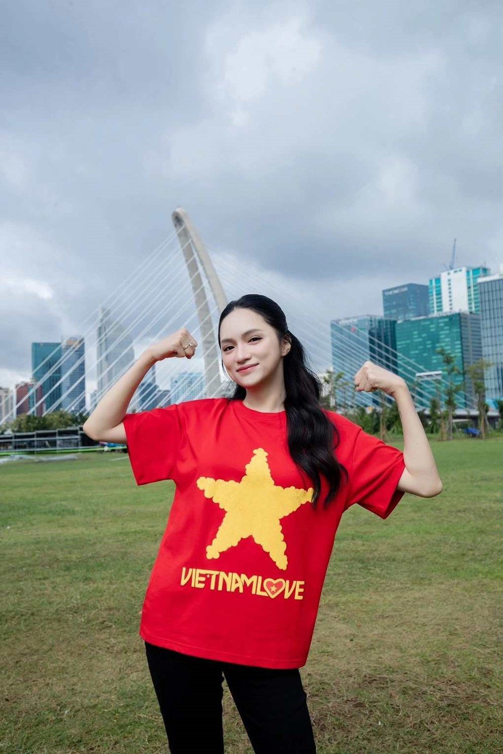 Tuấn Hưng, HH Hương Giang cùng nhiều nghệ sĩ ủng hộ miền Trung - ảnh 2