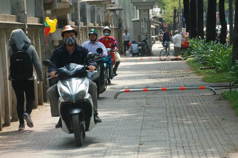 xe-may-leo-via-he-khong-nop-phat-nguoi-se-bi-sao1.jpg