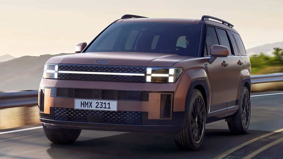 santa-fe-hybrid.jpg