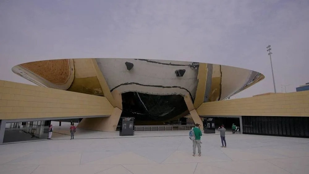 tau-dien-riyadh-me-tro-2.jpg