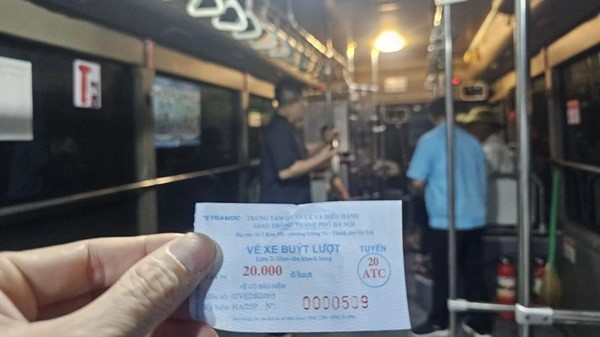 Hà Nội chính thức mở tuyến buýt mới từ nội thành đến xã đảo duy nhất của Thủ đô - ảnh 2