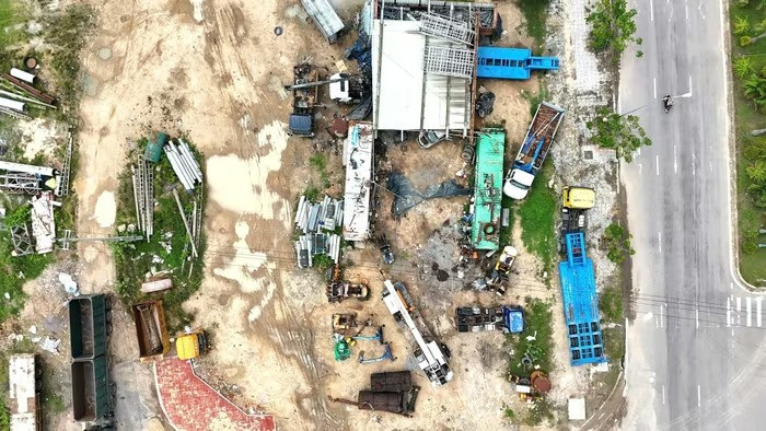 Xử lý dứt điểm dự án đô thị hơn 1.300ha bị chiếm dụng thành bãi đỗ xe nhếch nhác- Ảnh 1.
