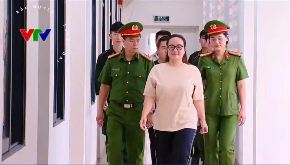 Bắt tạm giam Hoàng Hường