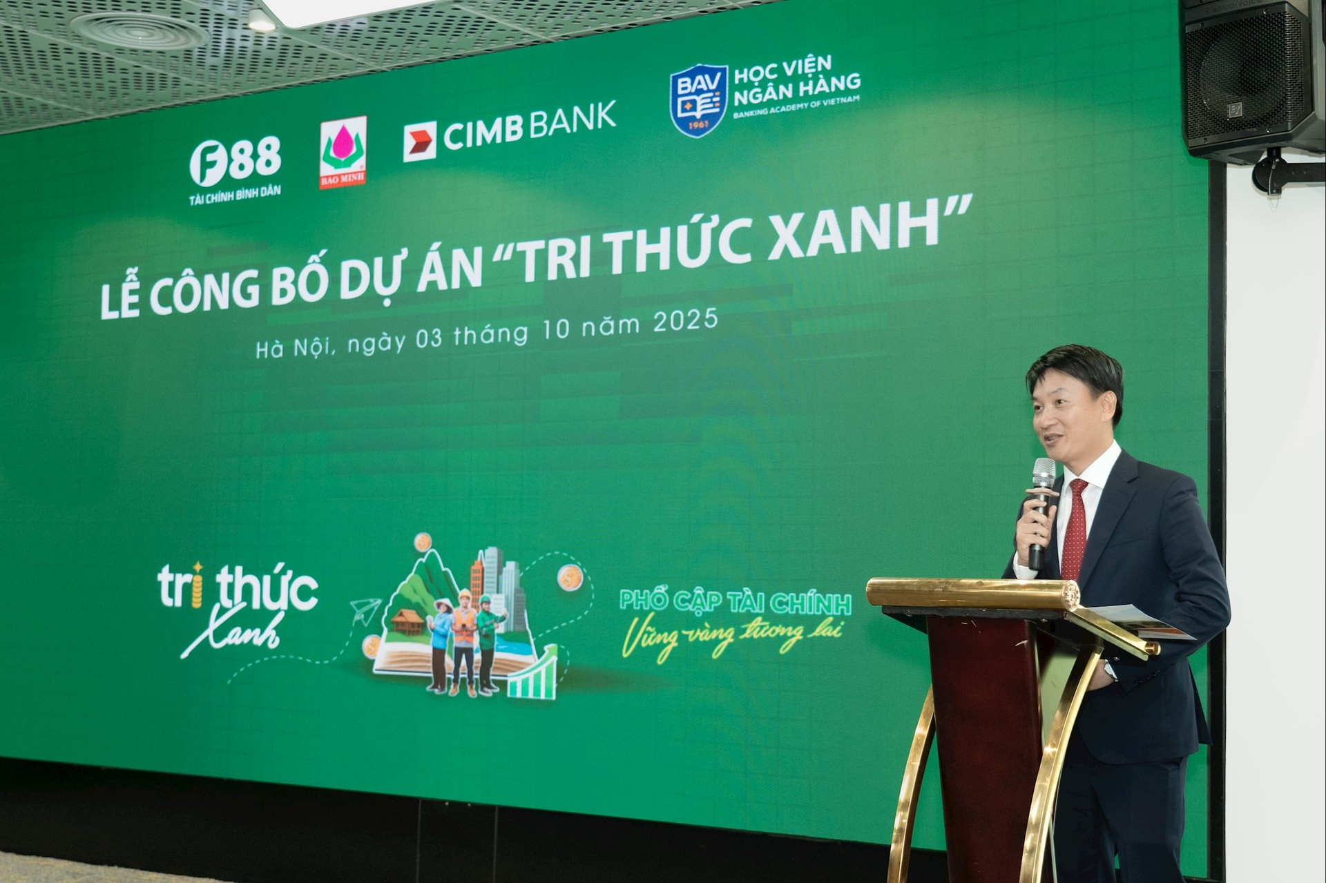3. PGS.TS Nguyễn Thanh Phương - Phó Giám đốc Học Viện Ngân hàng phát biểu tại buổi lễ