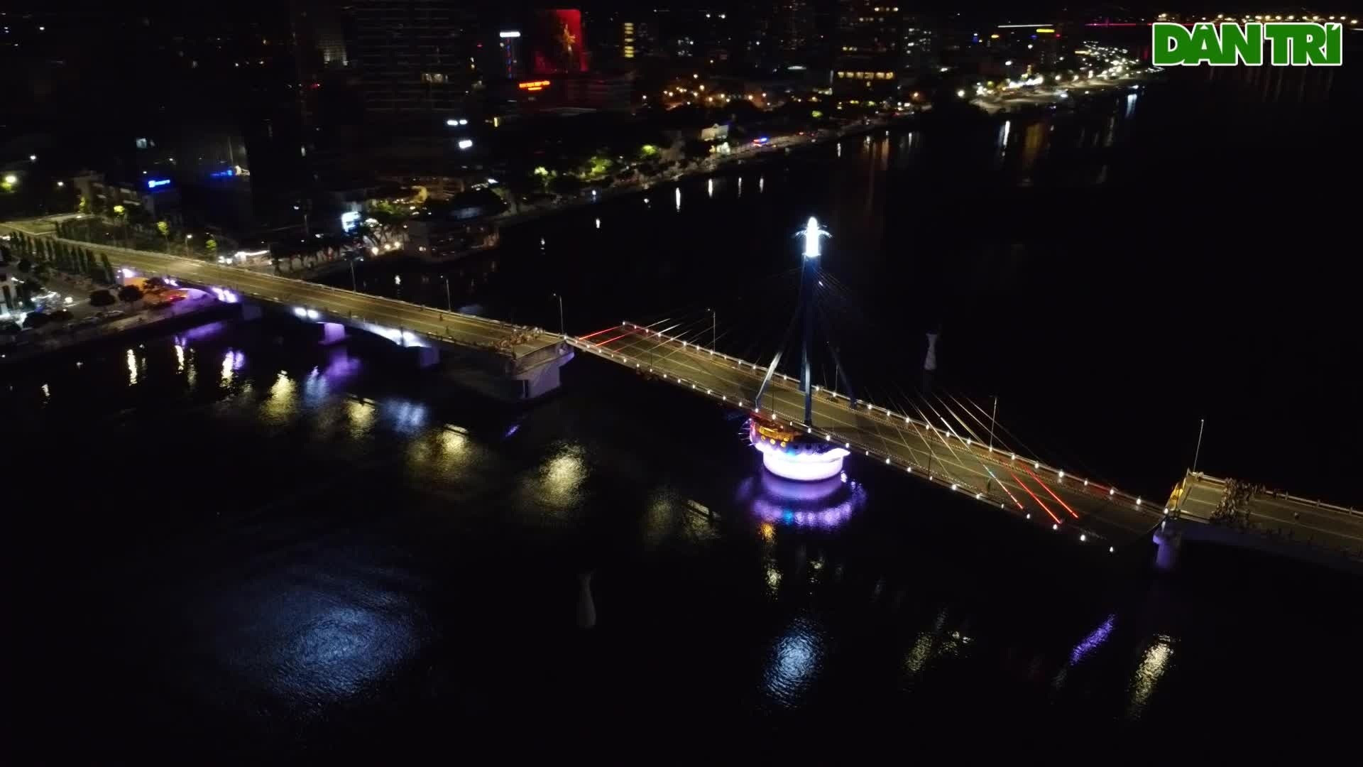 Cầu quay duy nhất tại Việt Nam: Công trình đặc sắc bắc qua dòng sông biểu tượng- Ảnh 1.