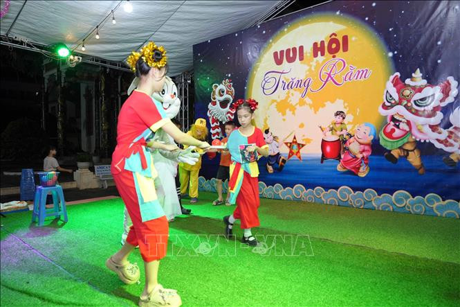 Không khí Tết Trung thu tại các nước- Ảnh 5. Không khí Tết Trung thu tại các nước- Ảnh 5.
