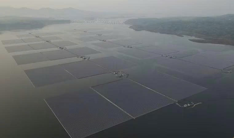 Khởi công dự án điện mặt trời nổi công suất 92MW, dự kiến vận hành từ 2026 - ảnh 1