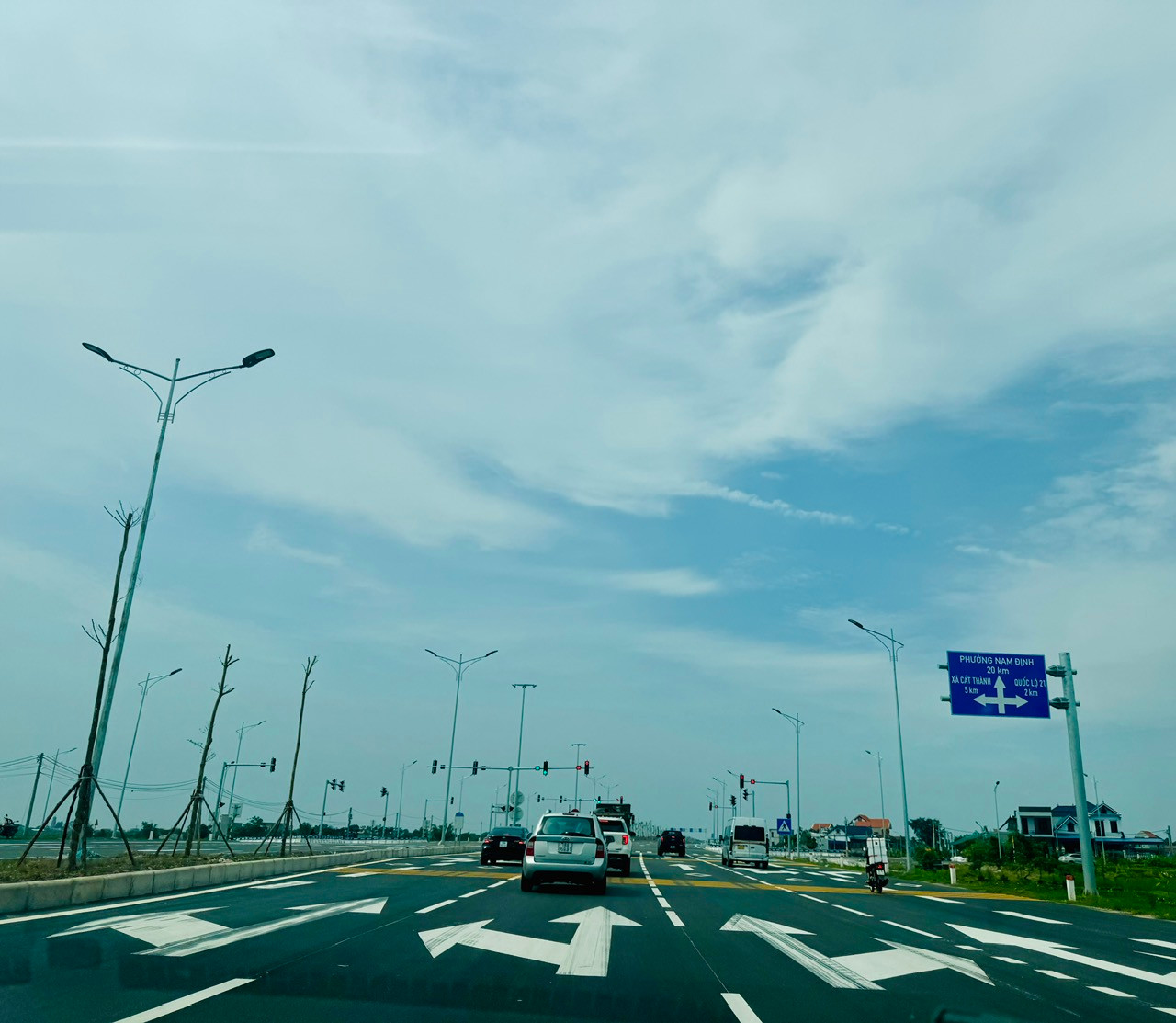 Tuyến đường ven biển 6.400 tỷ đi qua 5 huyện của Nam Định cũ thông xe trước kế hoạch- Ảnh 2. Tuyến đường ven biển 6.400 tỷ đi qua 5 huyện của Nam Định cũ thông xe trước kế hoạch- Ảnh 2.