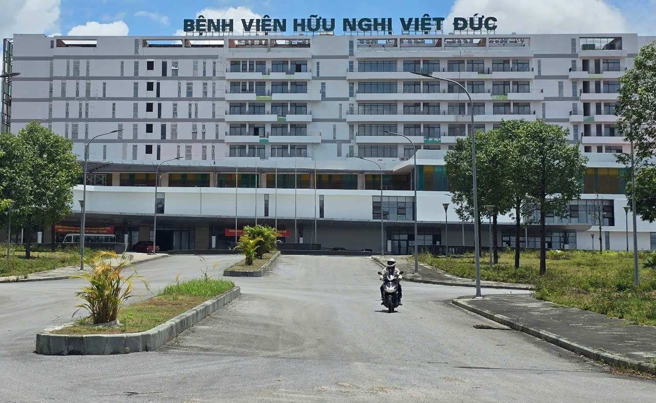 Chỉ 1 tháng nữa, Việt Nam chính thức có 2 bệnh viện hạng đặc biệt đi vào hoạt động- Ảnh 2.