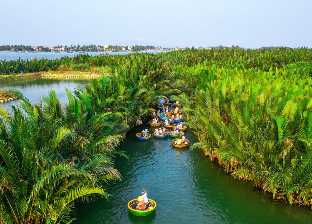 Khám phá ngôi làng nằm giao điểm của 3 con sông trong Khu dự trữ sinh quyển thế giới, được vinh danh trong Top 20 đẹp nhất hành tinh - ảnh 2