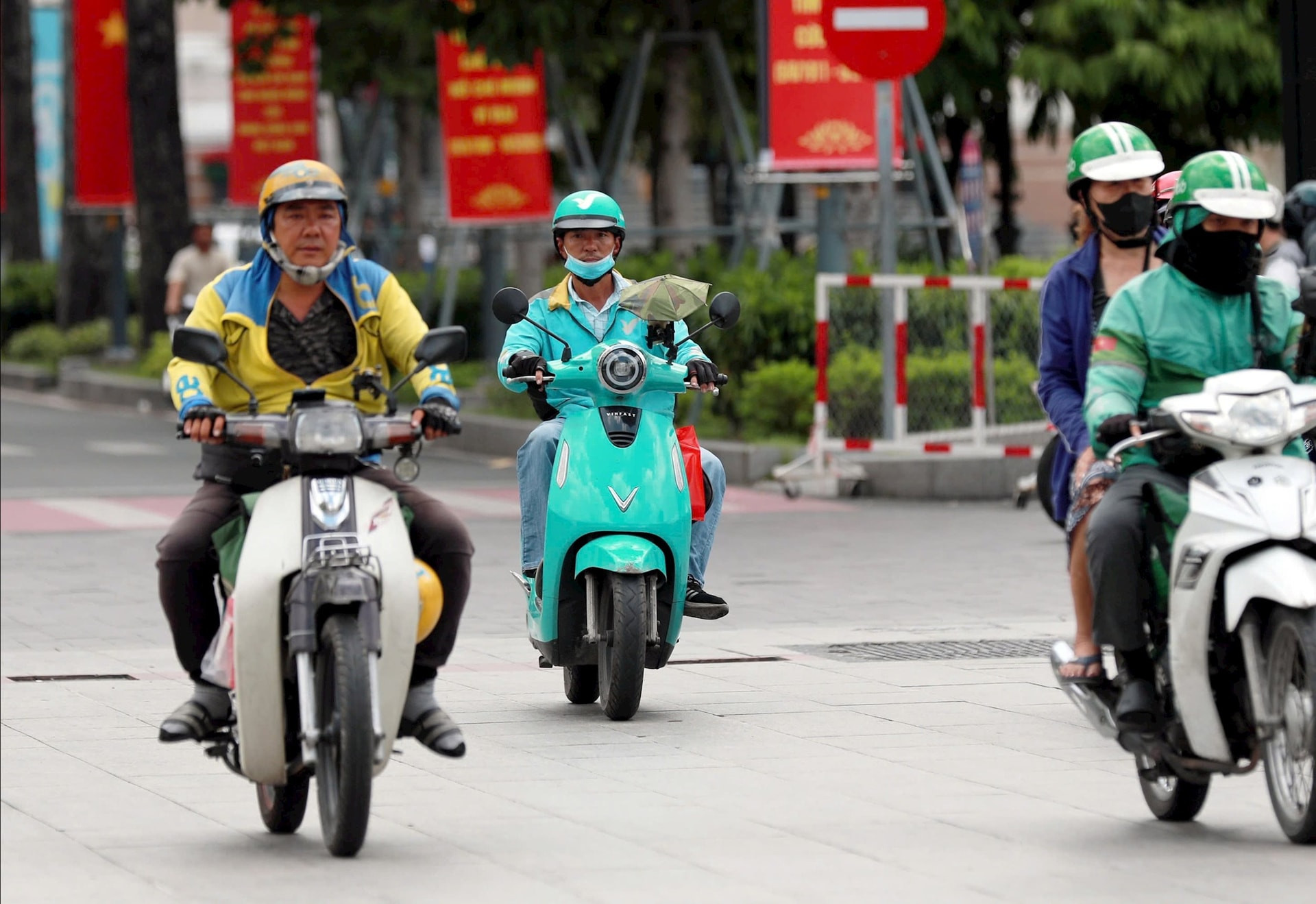 rao-can-lon-nhat-khi-chuyen-tu-xe-xang-sang-xe-dien1.jpg