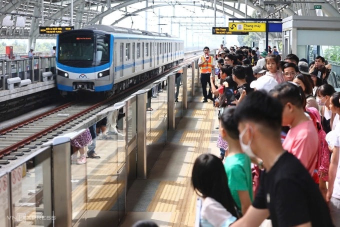 mien-phi-metro-ben-thanh-suoi-tien-dip-tet-2.jpg