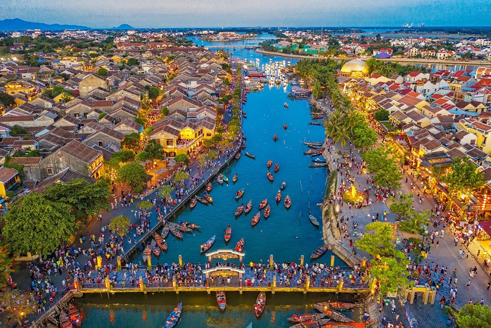 Phố cổ nổi tiếng của Việt Nam là điểm đến tiết kiệm nhất thế giới - ảnh 1