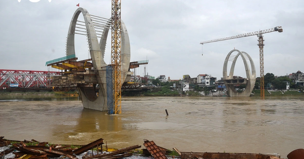 Cây cầu 1.800 tỷ thay thế cây cầu hơn 120 tuổi sẽ bị phá dỡ ở Hà Nội: Chơ vơ giữa dòng nước siết, lùi kế hoạch thông xe 1 năm