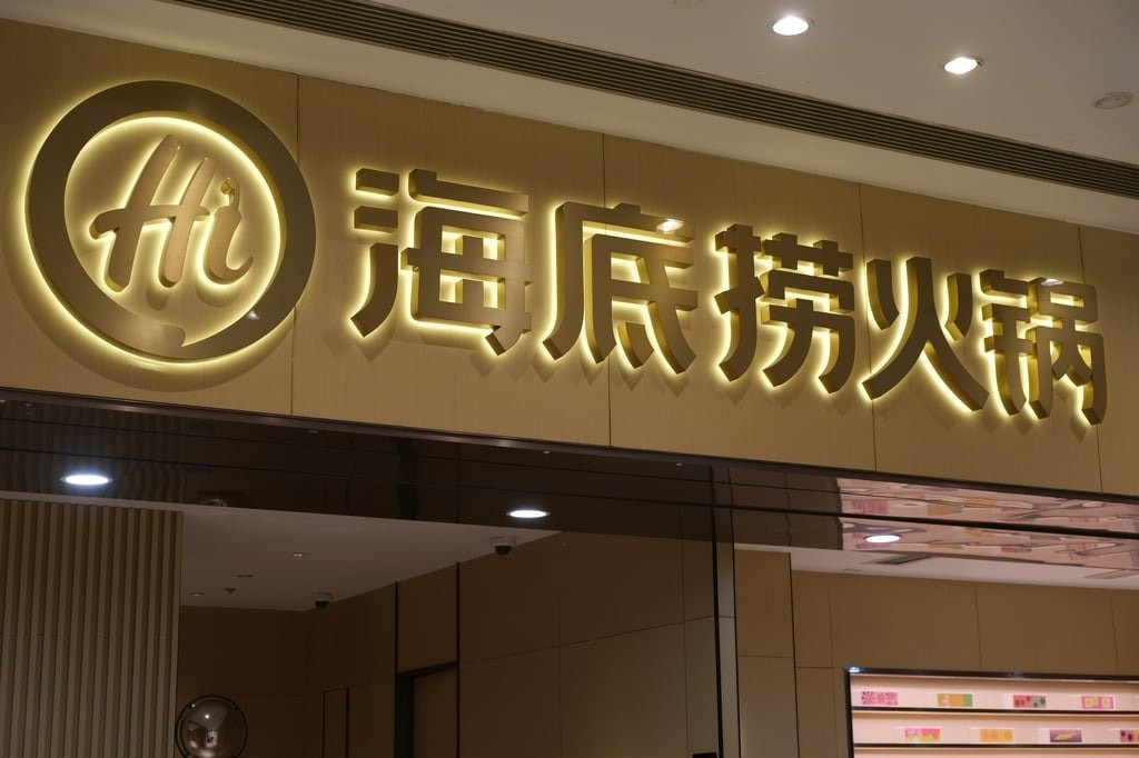 di-tieu-vao-noi-lau-bi-phat-2.jpg