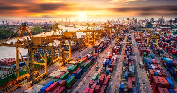 Đến năm 2050, Việt Nam sẽ có thêm 10 trung tâm logistics quốc tế hiện đại Đến năm 2050, Việt Nam sẽ có thêm 10 trung tâm logistics quốc tế hiện đại