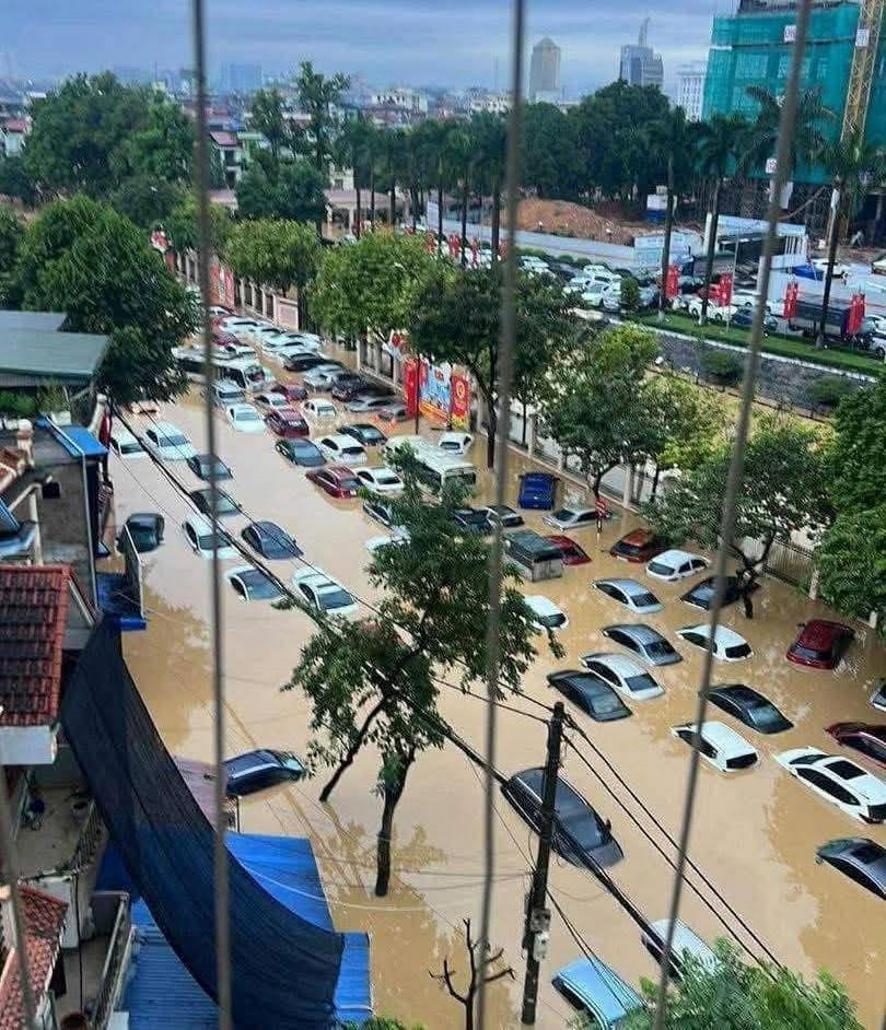 Số người chết, mất tích, thiệt hại do mưa lũ ngày càng tăng - ảnh 3