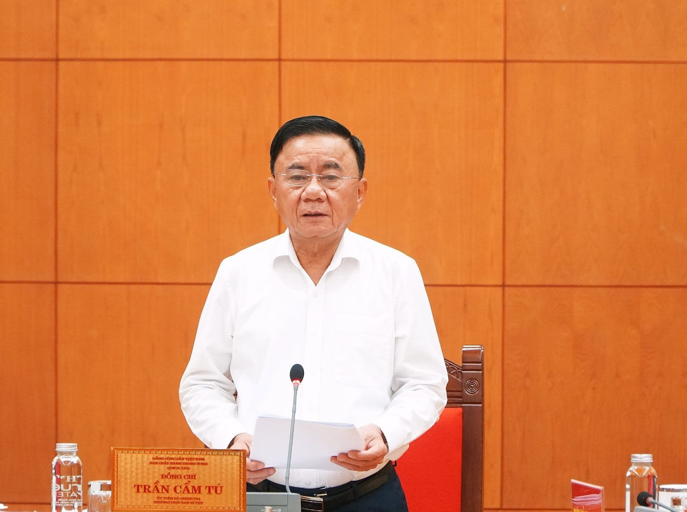 Thường trực Ban Bí thư Trần Cẩm Tú phát biểu tại cuộc làm việc. Ảnh: Cổng thông tin Đảng Cộng sản. tienphong-1010mrtu.jpg