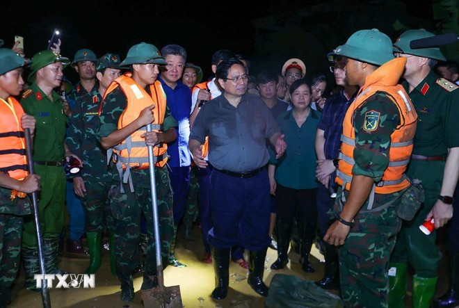 Lũ trên sông Cầu, sông Thương trên mức báo động 3, cảnh báo khẩn đến 8 xã, phường của Hà Nội - ảnh 2