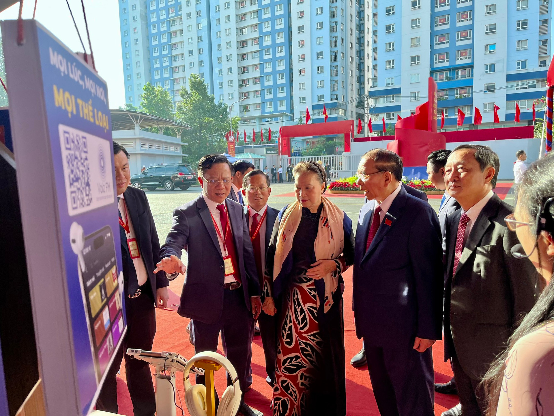 TRỰC TIẾP: Đại hội Đại biểu Đảng bộ TPHCM: Mở ra chặng đường mới đầy khát vọng và trách nhiệm- Ảnh 5. TRỰC TIẾP: Đại hội Đại biểu Đảng bộ TPHCM: Mở ra chặng đường mới đầy khát vọng và trách nhiệm- Ảnh 5.