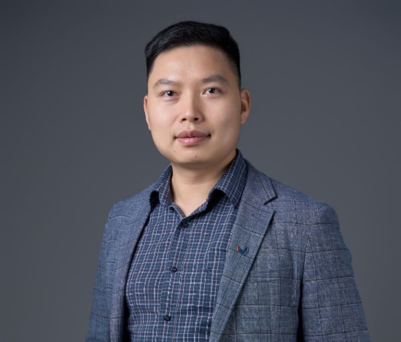 Tiến sĩ 9X được giải Quả cầu Vàng 2025: Nhân tài được tỷ phú Phạm Nhật Vượng chiêu mộ, thủ khoa đại học hàng đầu cả nước - ảnh 1