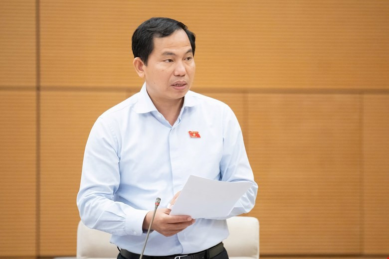 Phó Chủ nhiệm Thường trực Văn phòng Quốc hội Lê Quang Mạnh. 141010.jpg