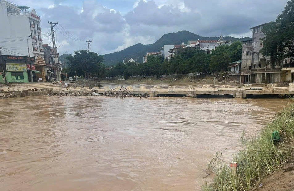 Tin khẩn: Mực nước sông Bằng Giang đang tăng, cảnh báo lũ từ chiều hôm nay - ảnh 1