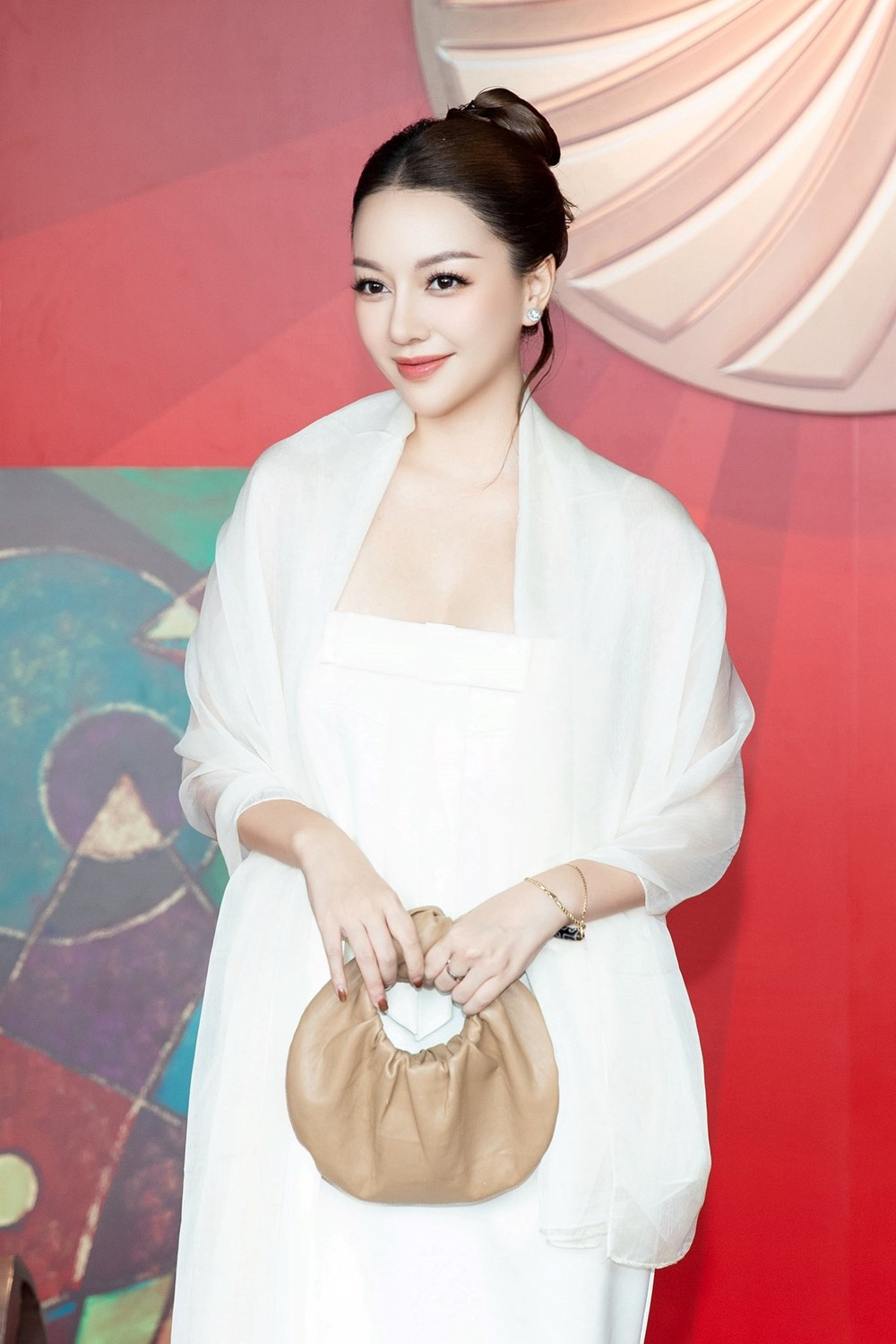 Nữ diễn viên 'Đất rừng phương Nam' được bạn trai doanh nhân cầu hôn - ảnh 4