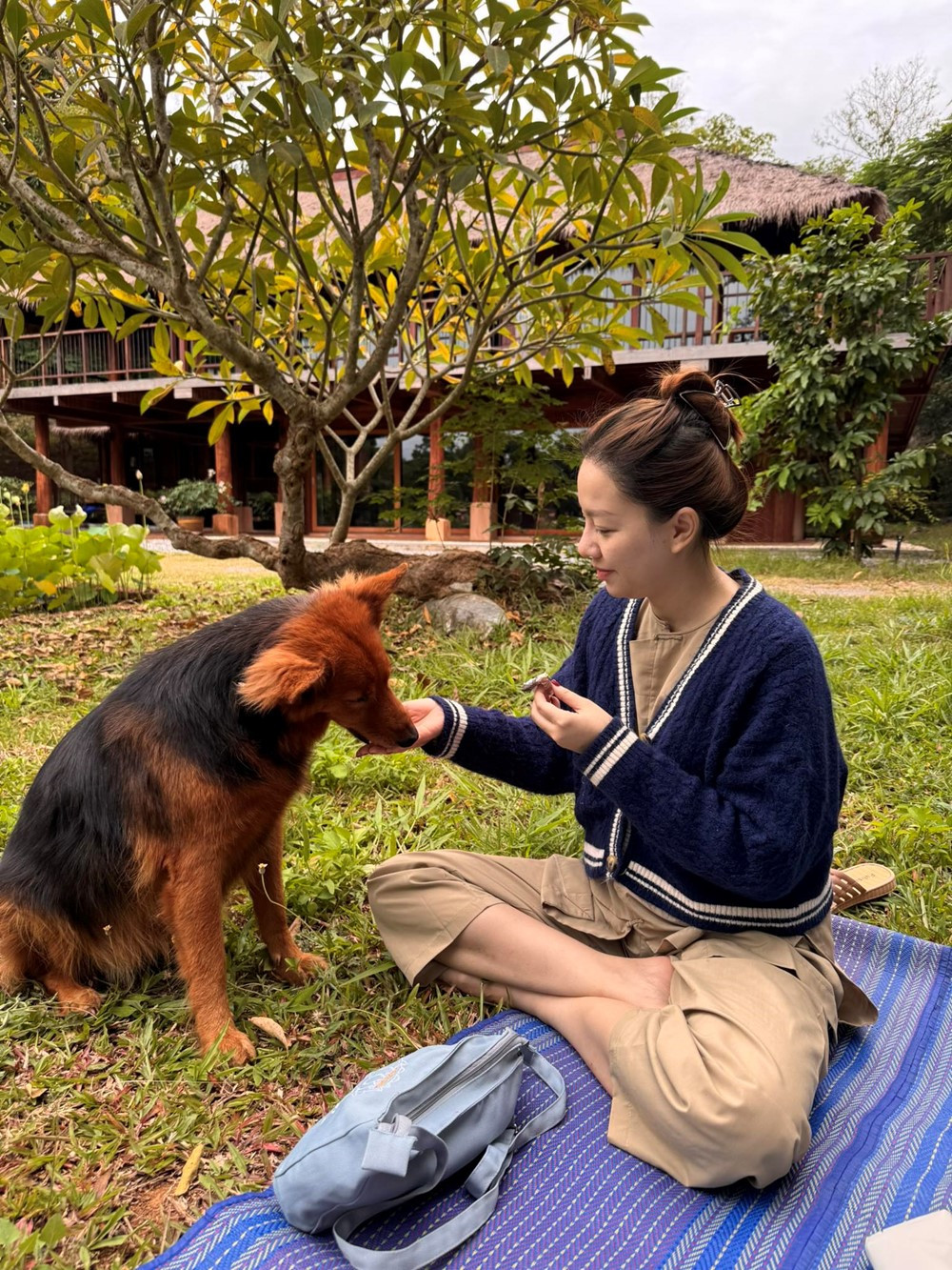 Nữ diễn viên 'Đất rừng phương Nam' được bạn trai doanh nhân cầu hôn - ảnh 3