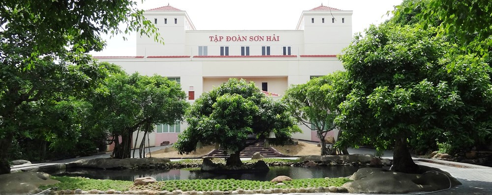 Bố chồng Hoa hậu Đỗ Thị Hà là Chủ tịch tập đoàn nghìn tỷ, sống rất kín tiếng, từng là cán bộ Công an tỉnh - ảnh 2