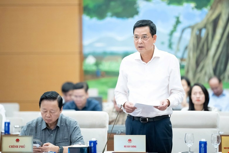 Thứ trưởng Bộ Xây dựng Bùi Xuân Dũng. 1610xd22.jpg