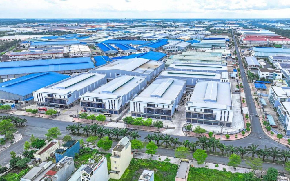 Ông lớn bất động sản khu công nghiệp báo lãi 'bốc hơi' 65%